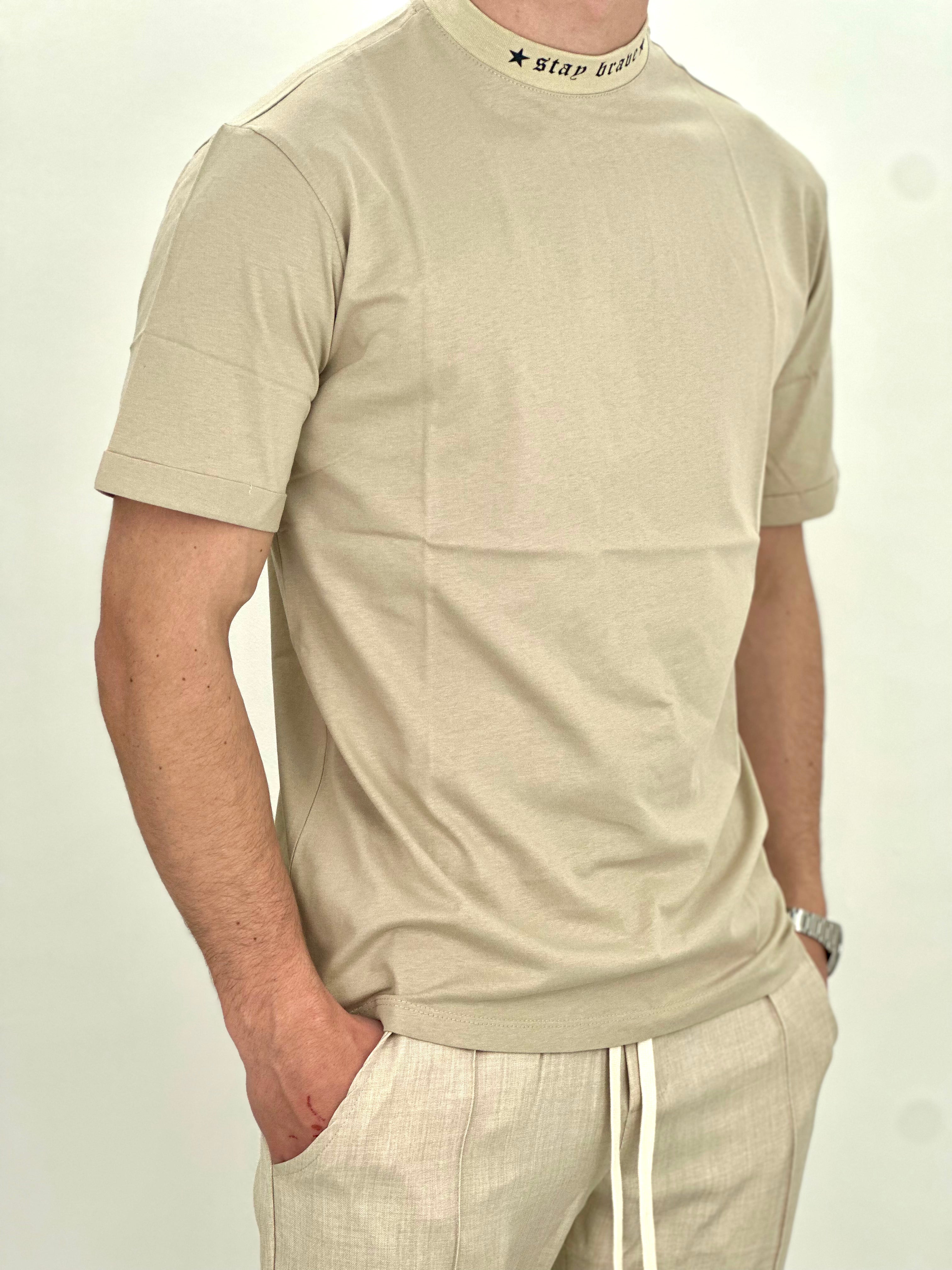T-SHIRT STAY BRAVE col.BEIGE