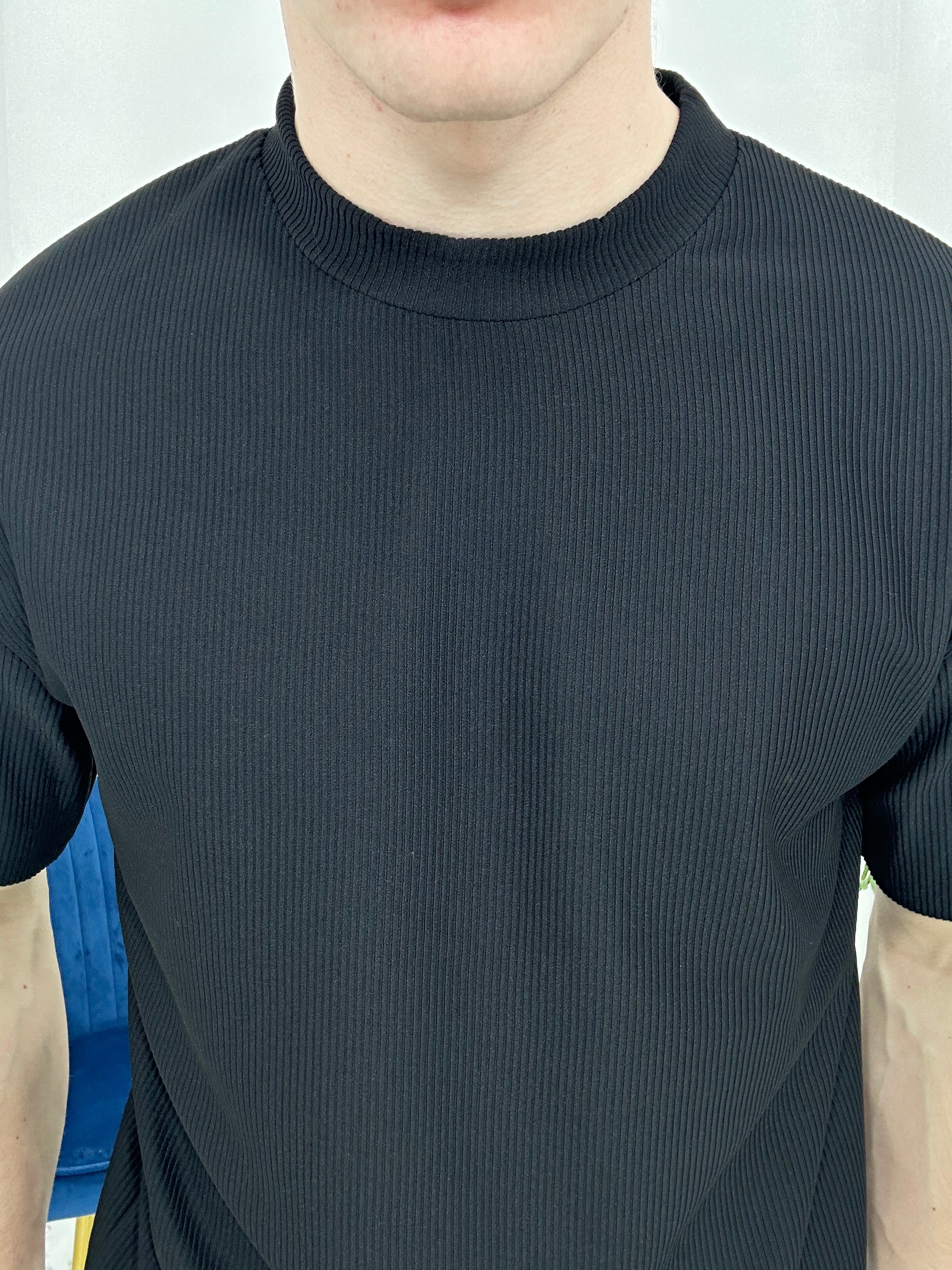 T-SHIRT GIROCOLLO A COSTINE TAGLIO VIVO COL.NERO